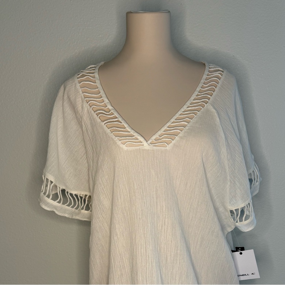O’Neil Wallows Cover-up, Color: White Size 5-7